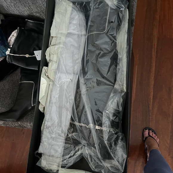 GUISEPPE ZANOTTI OVER KNEE BOOTS/ CAN BE WORN UNDER KNEE! 😁 SIZE 37.5 NWOT - Picture 13 of 13